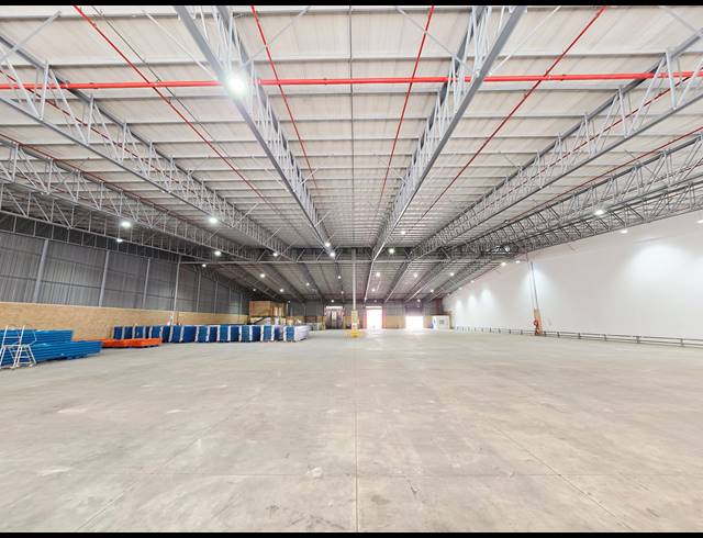 14,590M² WAREHOUSE TO LET IN NORTH RIDING